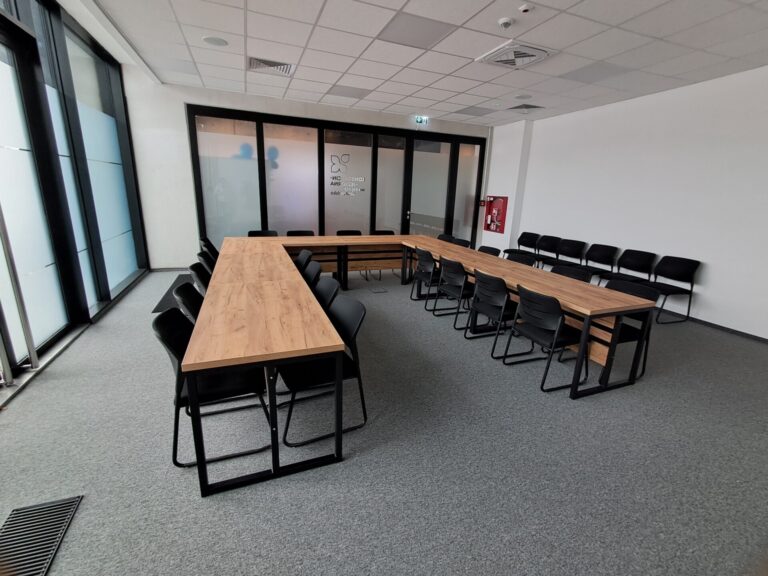 Stół konferencyjny Twist C